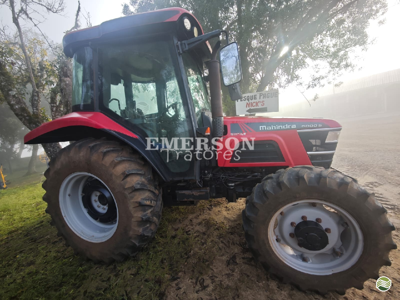 TRATOR MAHINDRA 8000 Tração 4x4 Emerson Tratores PONTA GROSSA PARANÁ PR